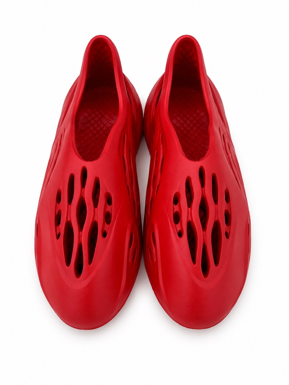 NWOT UNBRANDED FOAM RUNNER SLIP ON CLOG UNISEX SIZE 36 RED CUTOUT NOT ADIDAS